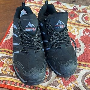 Men's Hiking Shoes